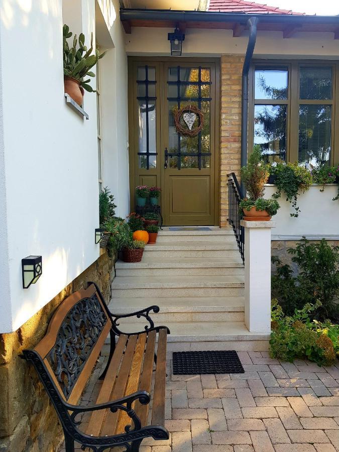 Belvarosi Kerteshaz Holiday home Keszthely